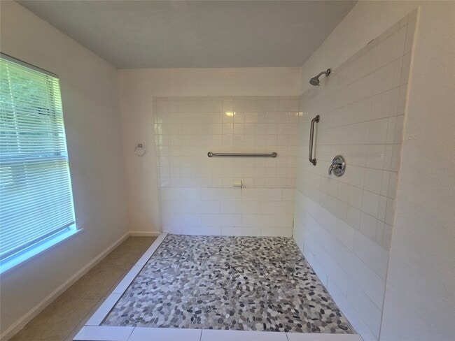 Building Photo - 7518 Hummingbird Ln