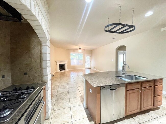 Building Photo - 300 Steer Acres Ct