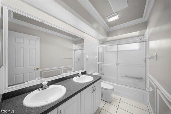 Building Photo - 2614 7th St W