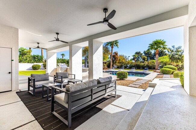 Building Photo - 9917 N 52nd St