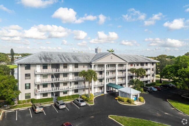 Building Photo - 1520 Whitehall Dr