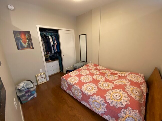 Building Photo - 1320 Fenwick Ln