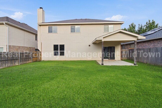 Building Photo - 12620 Summerwood Dr