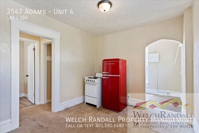 Building Photo - 2547 Adams-Unit 4