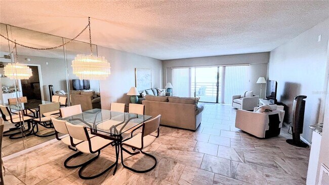 Building Photo - 363 Pinellas Bayway S