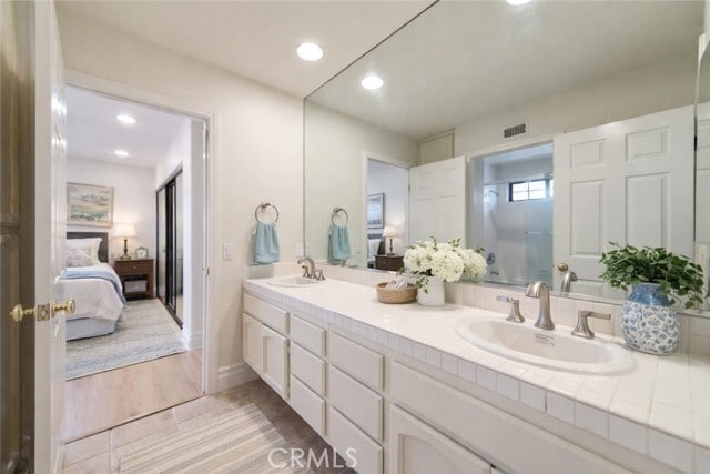 Building Photo - 22201 Wayside