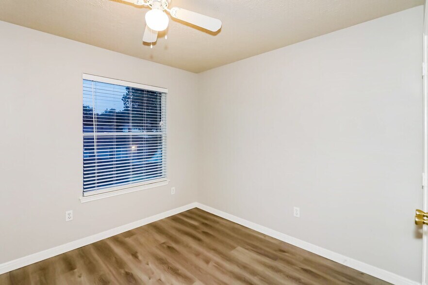 Building Photo - 20415 Blue Beech Dr
