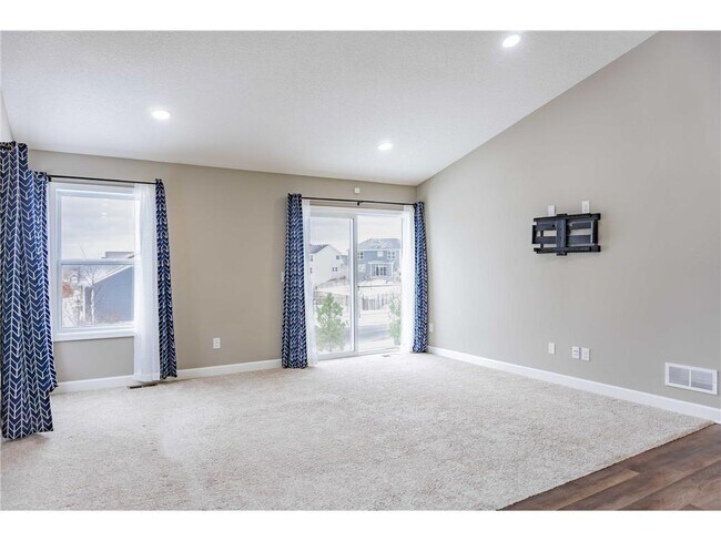 Building Photo - 143X Nutmeg Cir