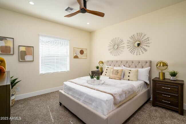 Building Photo - Exclusive Urban Sanctuary—Sophisticated Townhouse in Vibrant Phoenix