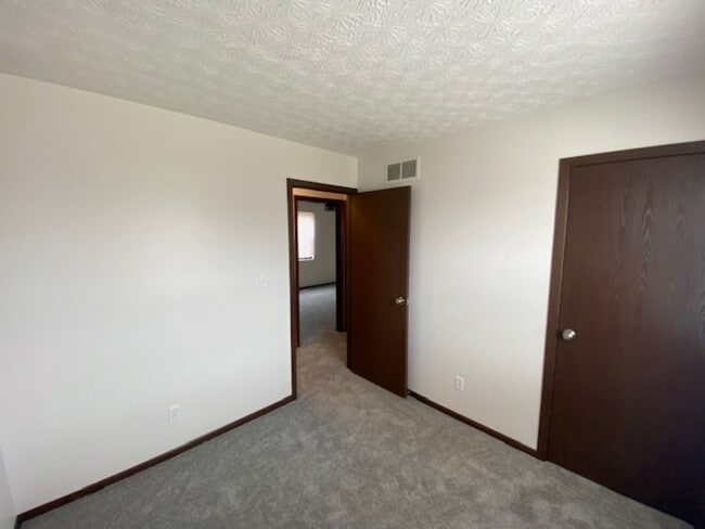 Building Photo - 1809 Minturn Dr
