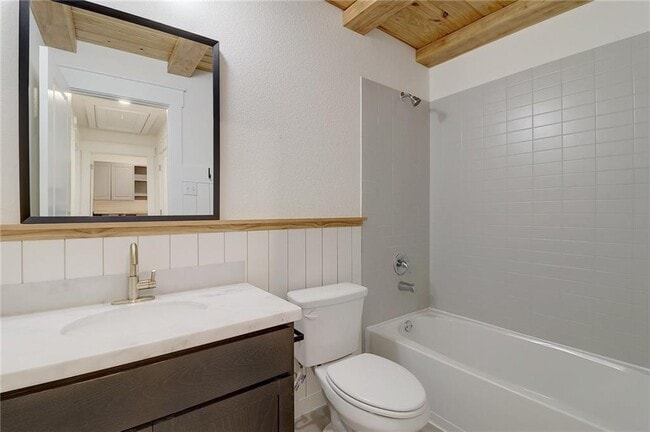 Building Photo - 17118 Alturas Ave