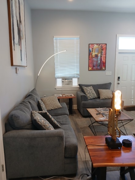 Building Photo - 1700 Frenchmen St