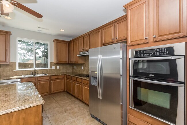 Building Photo - 30 Timber Ln