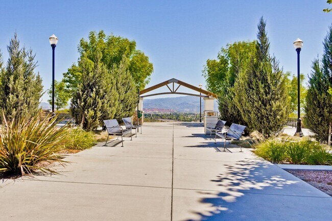 Building Photo - Modern Communication Hill Townhome | Panoramic Mountain Views