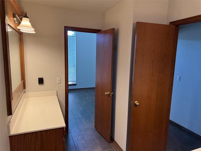 Building Photo - 4205 NW 146th Terrace