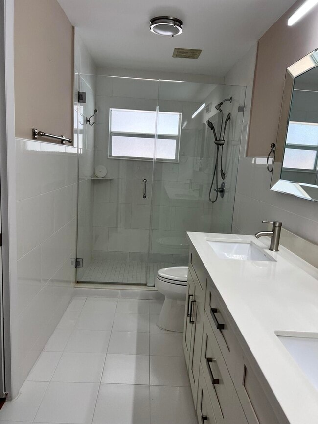 Building Photo - 3210 NW 23rd Ter