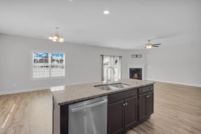 Building Photo - 1000 Abby Leigh Ave