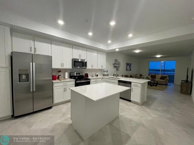 Building Photo - 5651 Double Eagle Cir
