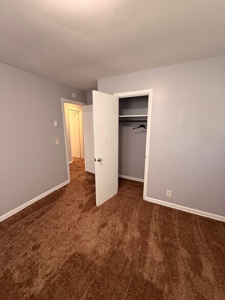 Building Photo - 3306 Stockdale Ln