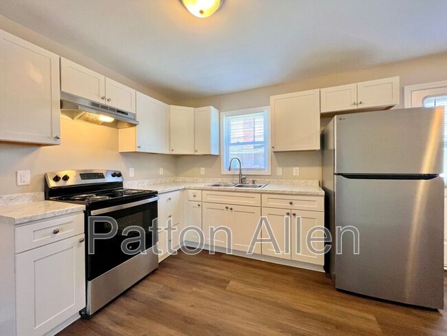 Building Photo - 1754 Meadowbrook Terrace