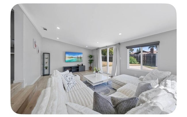 Building Photo - Fully Furnished Remodeled Home in Garden G...