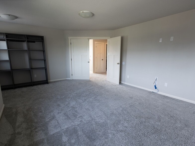 Building Photo - 13309 NE 114th Way