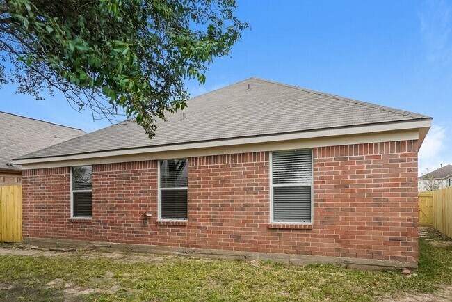 Building Photo - 19563 Maywood Falls Cir
