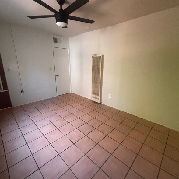 Building Photo - 1409 S Mill Ave