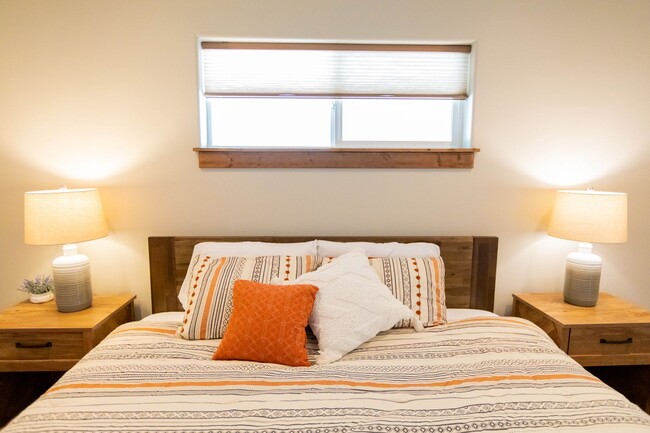 Building Photo - Charming Downtown Retreat: A Unique Blend ...