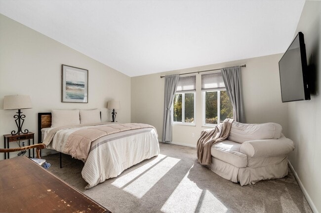 Building Photo - 1 Johns Dr