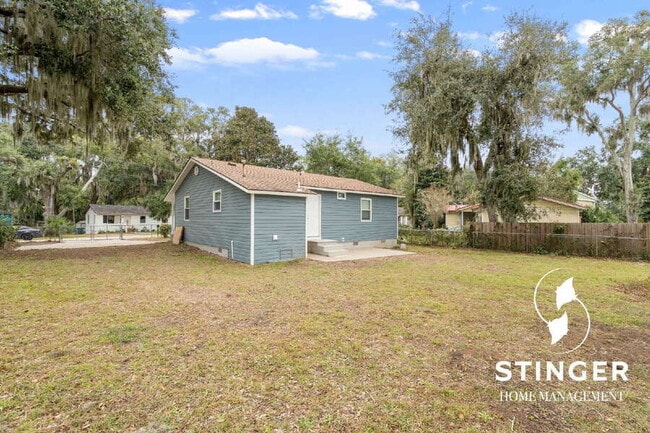 Building Photo - 607 Greenway Ct