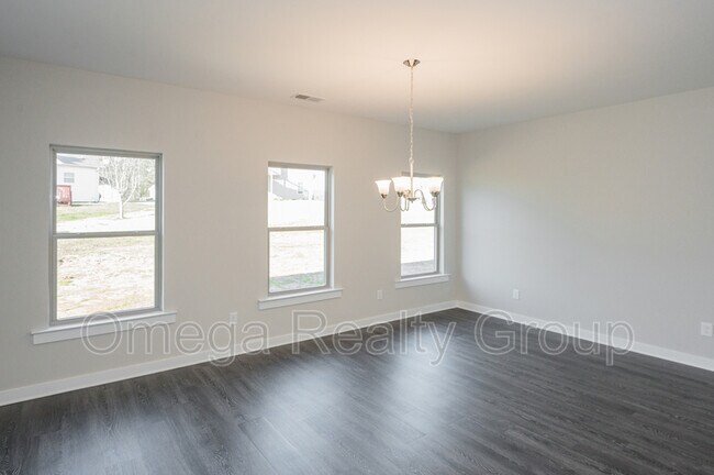Building Photo - 45 Red Oak Ct