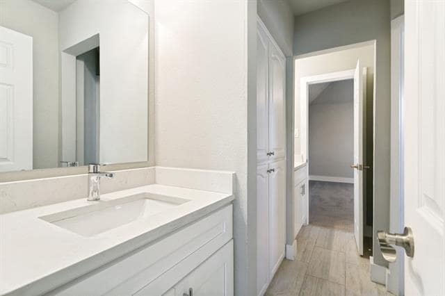 Building Photo - 2901 Woodland Hills Dr