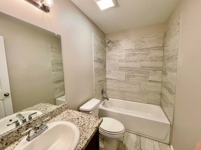 Building Photo - 303 Rockpile Creek Ln