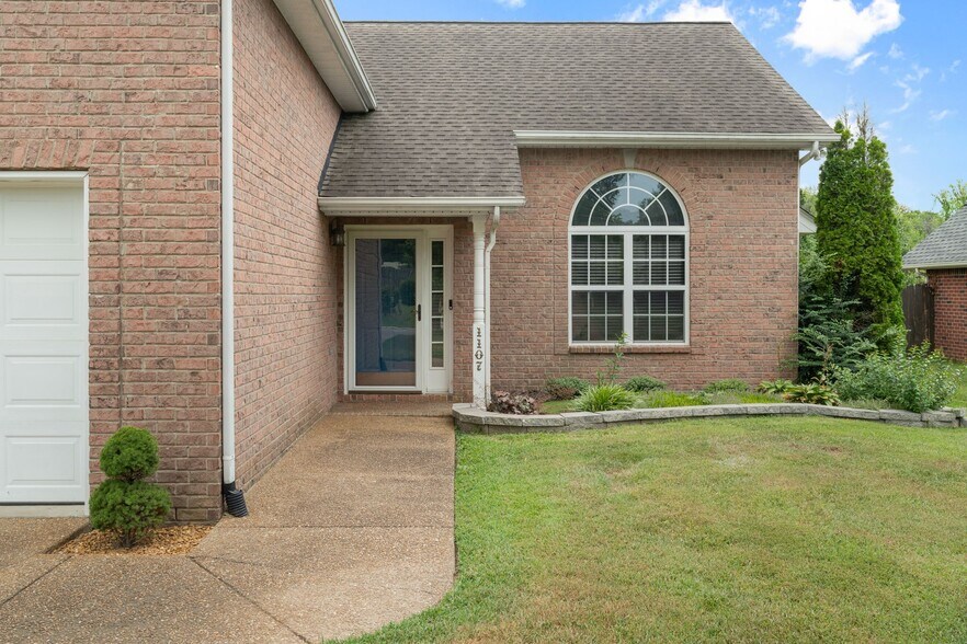 Building Photo - 1107 Saddle Creek Dr