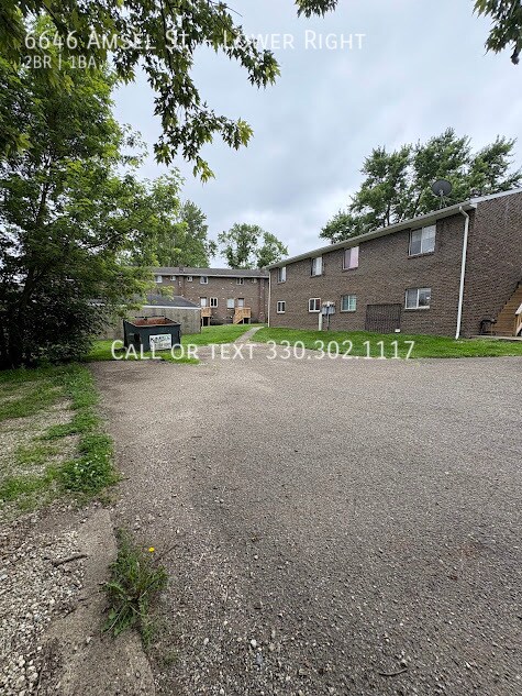 Building Photo - 6646 Amsel Ave NE