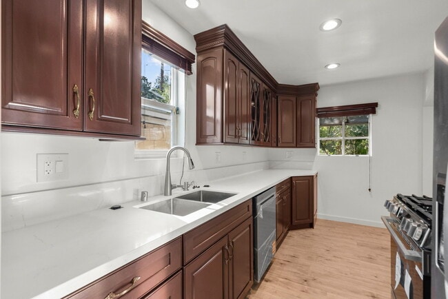 Building Photo - 18621 Bryant St