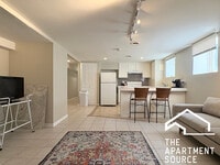 Building Photo - 125 S Leavitt St