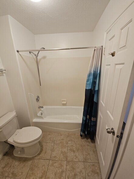 Building Photo - 1442 W 730 S