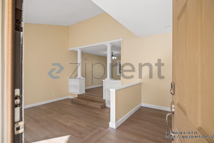 Building Photo - 15 Malibu Ct