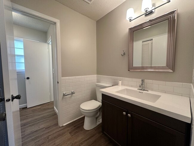 Building Photo - Adorable 3-Bedroom Home in the Heart of Cary with an Amazing Outdoor Space + Fenced Backyard!