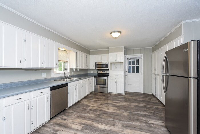 Building Photo - 455 Brookshire Dr