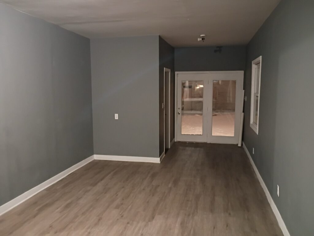 Building Photo - 122 W Donald St