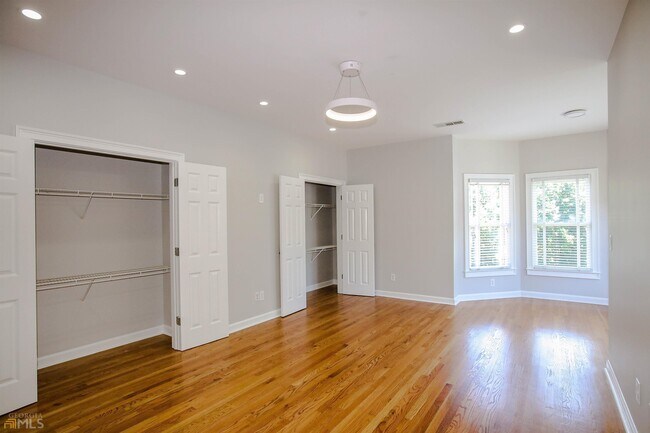 Building Photo - 1660 Briergate Dr