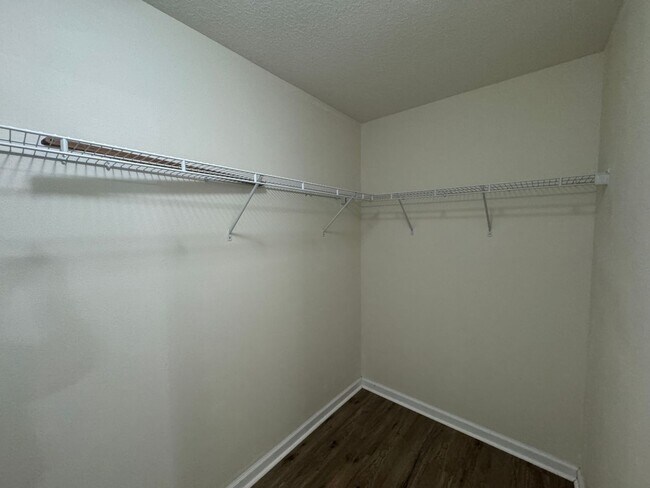 Building Photo - Pensacola Beautiful