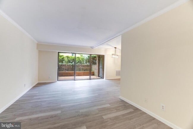 Primary Photo - 7905 Dassett Ct