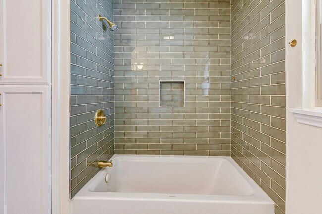 Building Photo - 4303 Osby Dr