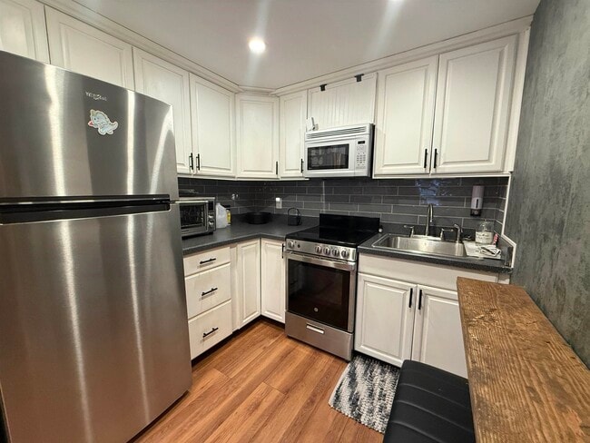 Building Photo - 42 Willow Wood Ct