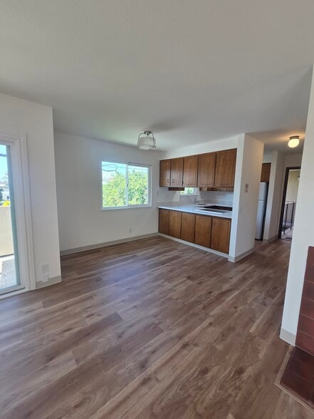 Building Photo - 3124 Yosemite Ave