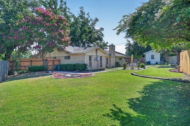 Building Photo - 1306 Pueblo Ct